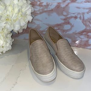 Snake Textured Casual Slip On Flat Shoes-Taupe
